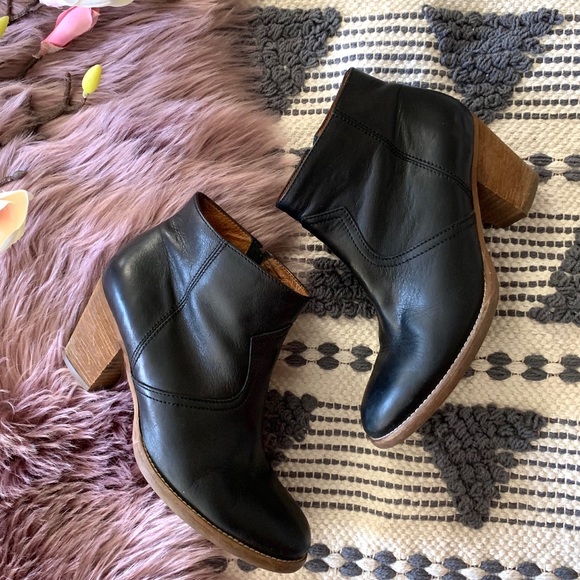 Madewell Shoes - Madewell▪️Winston Ankle Leather Bootie. Sz 9